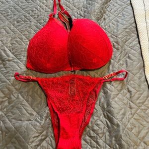 Never Worn Victoria Secret Lingerie Set